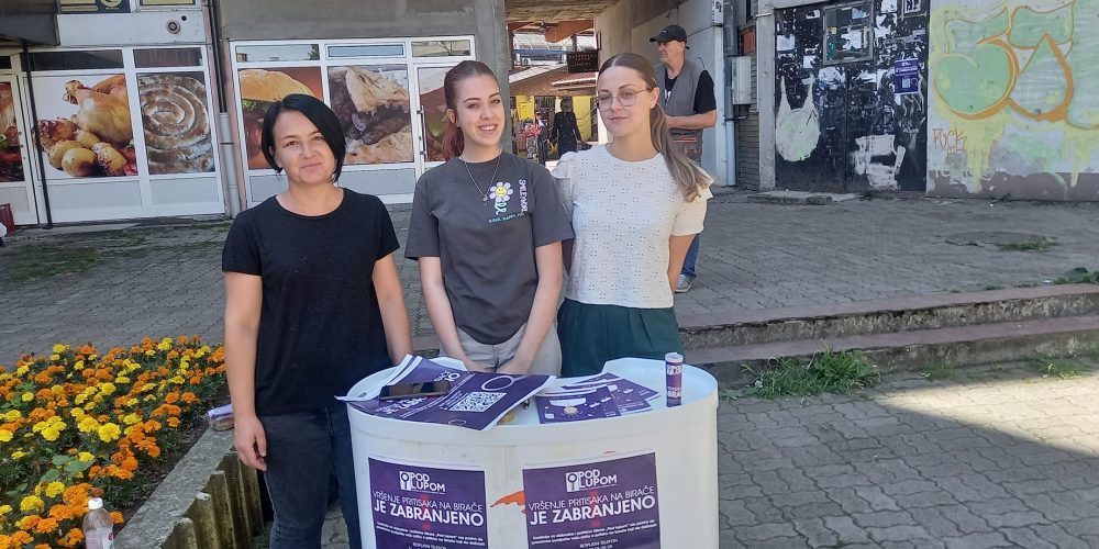 ALD Zavidovići i “Pod lupom” organizovali uličnu akciju i upozorili na pritiske na birače